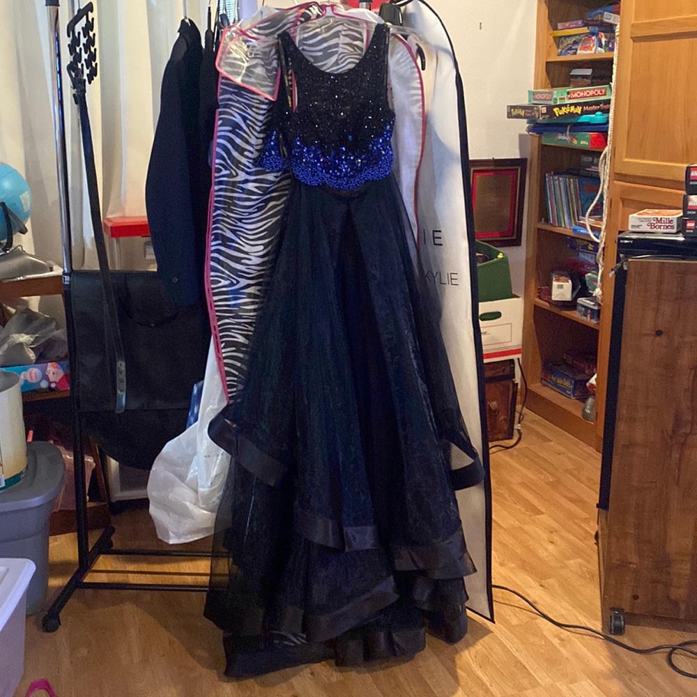 JVN by JOVANI 2 Piece Prom Dress